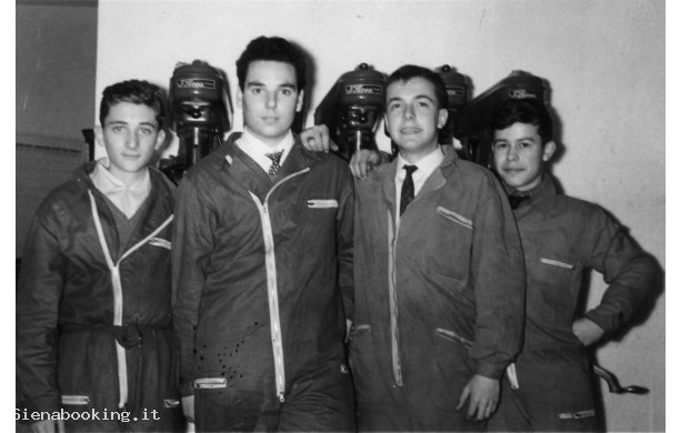 1962 - Alcuni alunni di Seconda Istituto Tecnico industriale